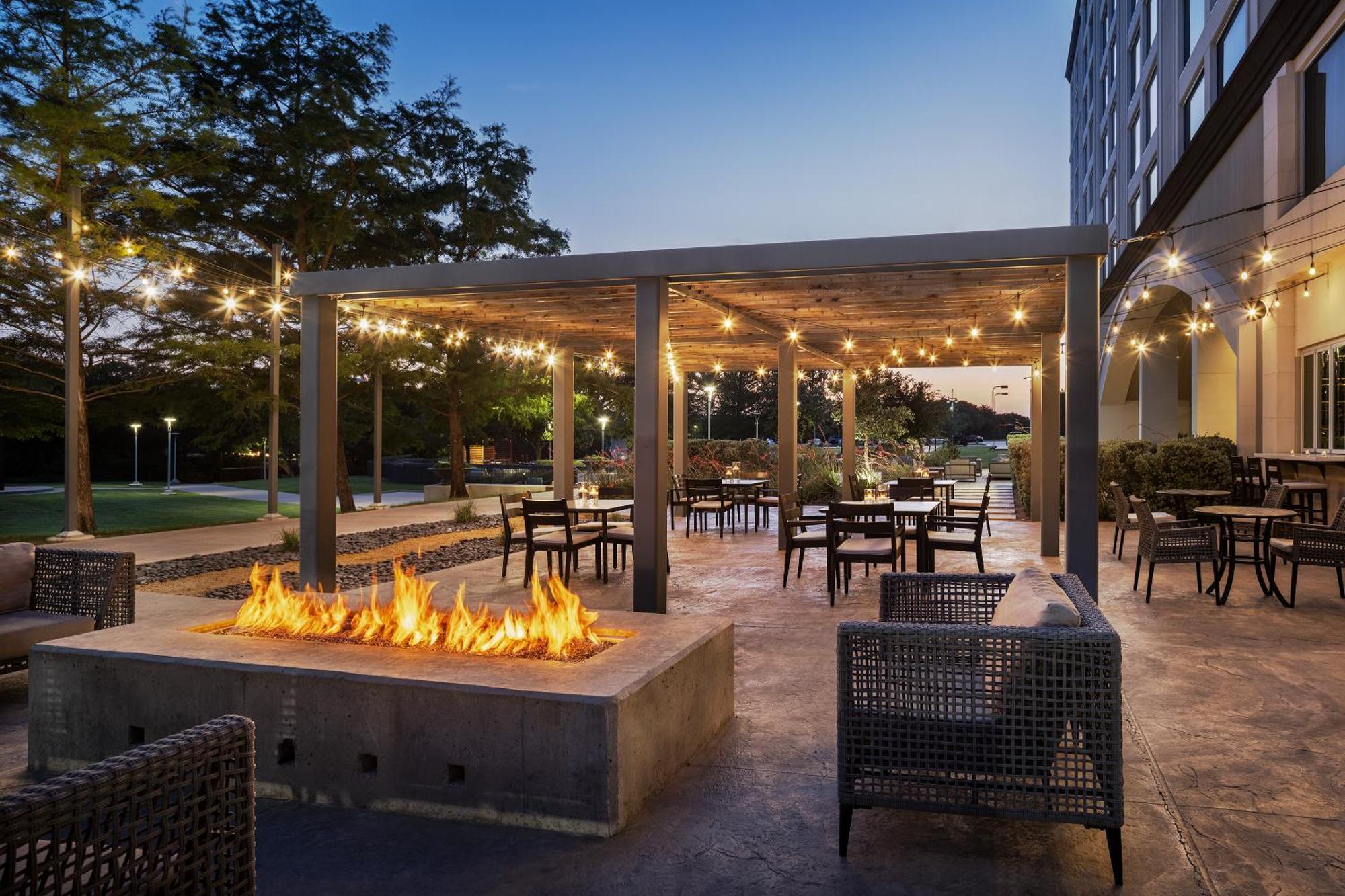 Dallas/Fort Worth Marriott Hotel & Golf Club At Champions Circle Roanoke Exterior photo